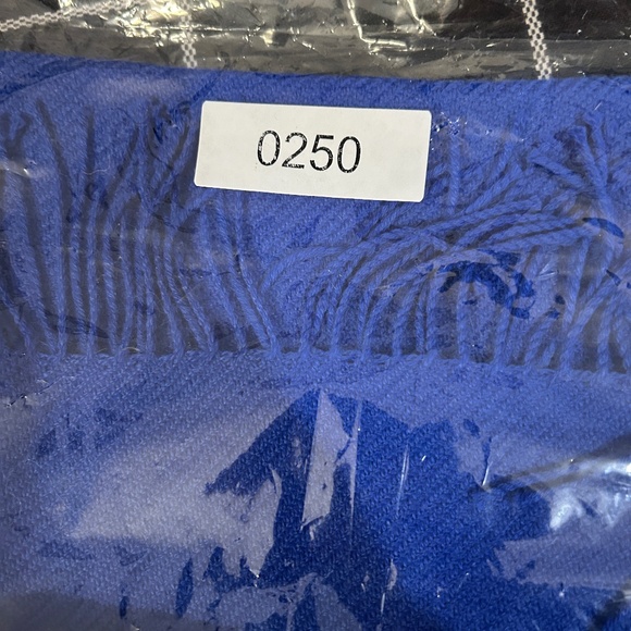 NWT Alpandina Royal Blue 100% Baby Alpaca Wool Fringed Scarf - Picture 2 of 7
